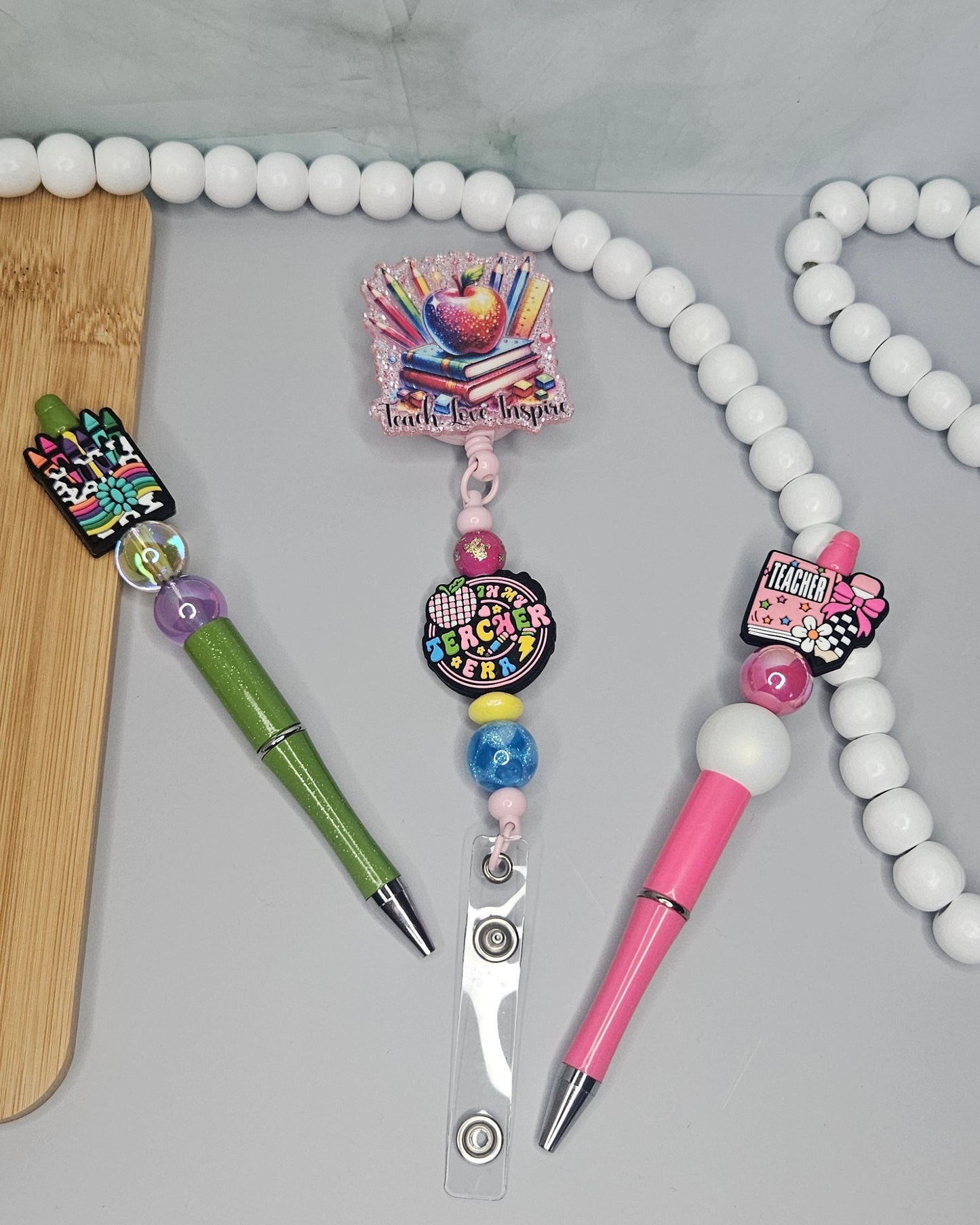 Teach Love Inspire Books/ Enseña Ama Inspira Libros