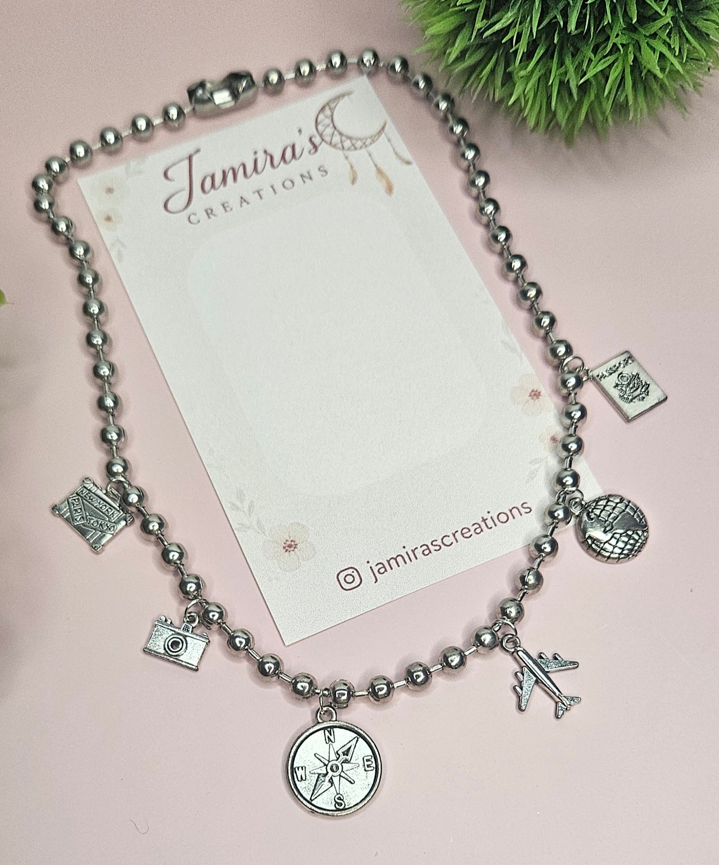 Your Wanderlust Always with You/ Tu Espíritu viajero siempre contigo